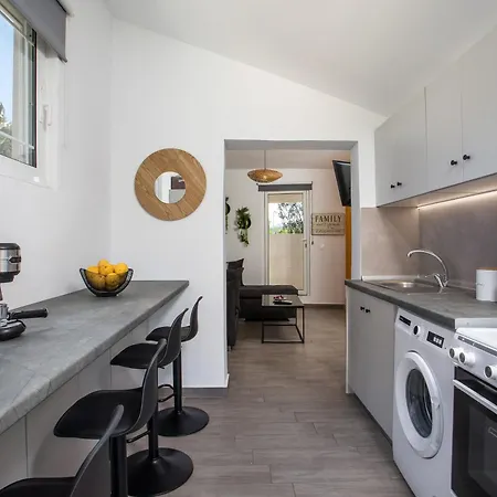 Gk I Part Of Gk Fitness Club Дом отдыха Фалираки